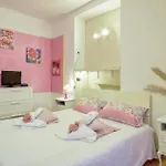 Pet Friendly Apartment In Genova With Kitchen